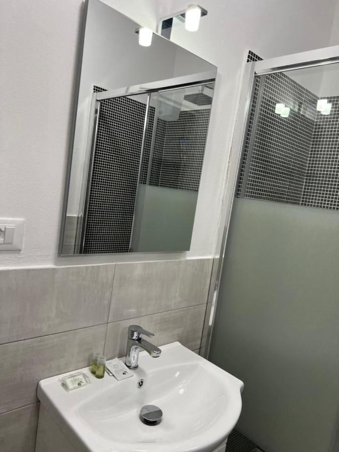 Ali Baba Rooms La Spezia Bagian luar foto