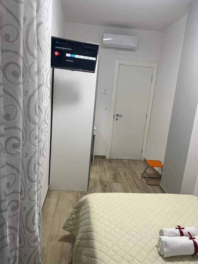 Ali Baba Rooms La Spezia Bagian luar foto